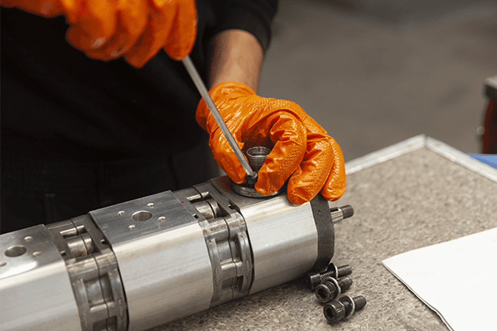 Pompe hydraulique de mini-pelle chinoise : comprendre et bien choisir